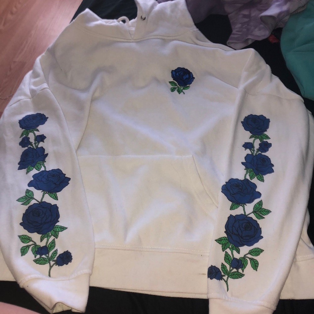 Blue Roses sweatshirt